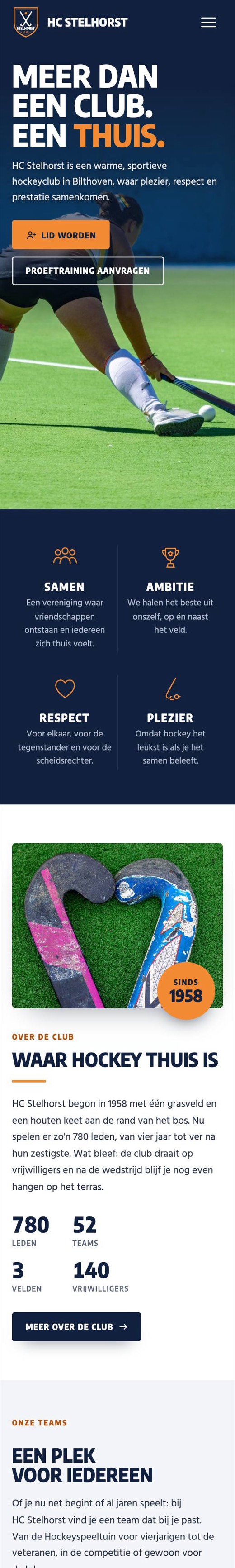 Voorbeeldsite hockeyclub op een telefoon